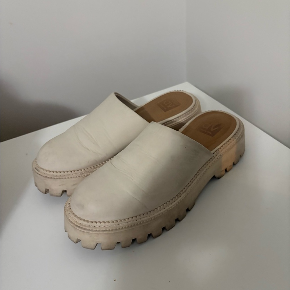DV by Dolce Vita Cream Mules